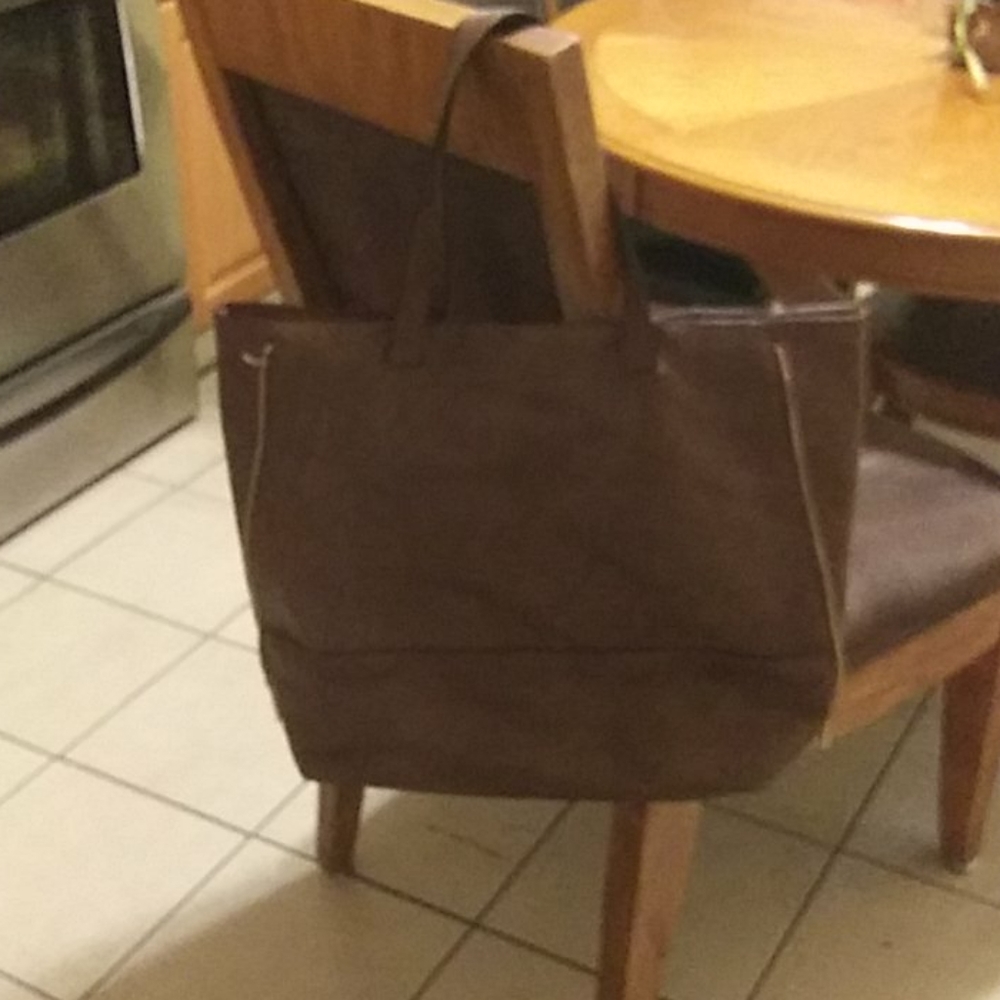 Forever 21 large tote pocketbook brown gold zipper